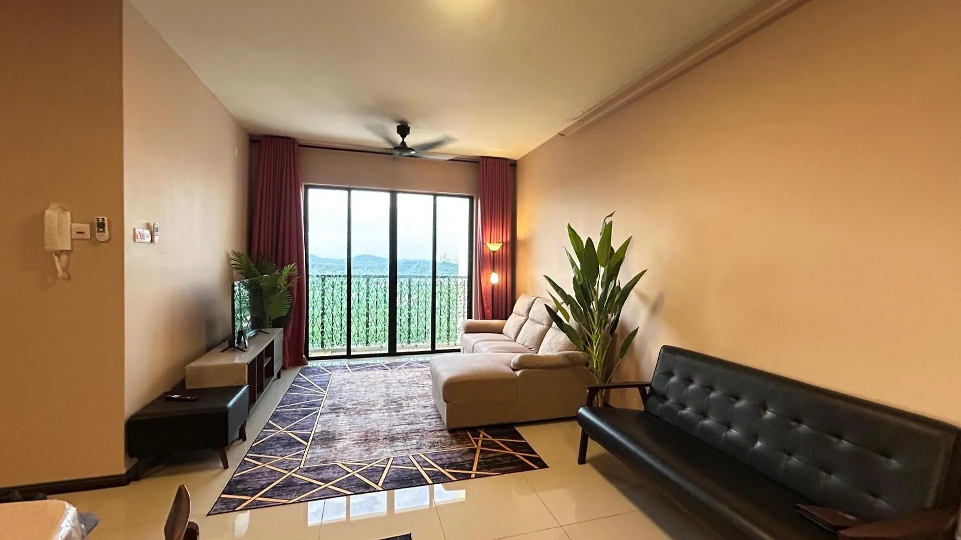 Atenza Homestay Residensi Klia Condominium, 4 Bedrooms 3 Bathrooms , Near Klia And Sepang F1 Nilai