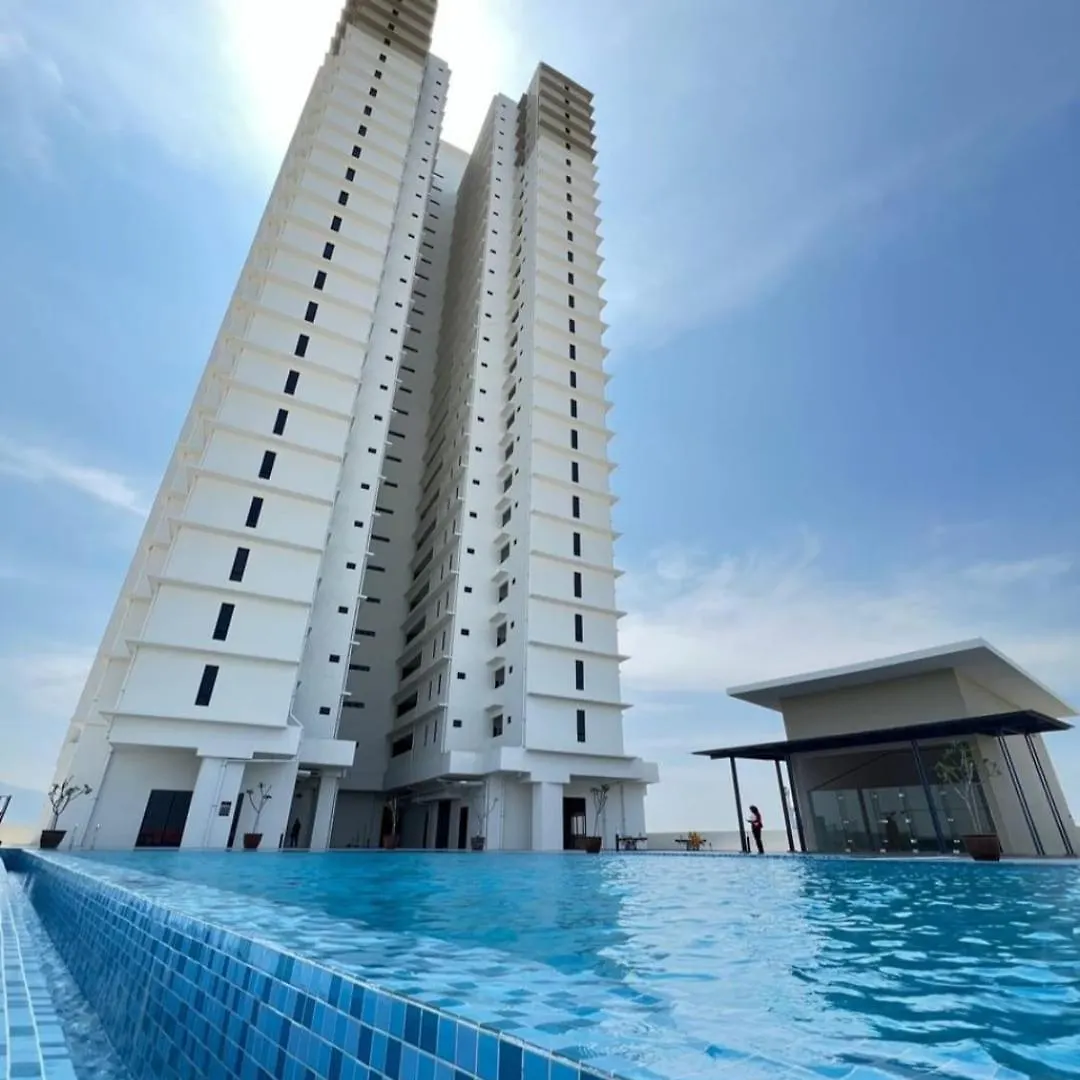 Atenza Homestay Residensi Klia Condominium, 4 Bedrooms 3 Bathrooms , Near Klia And Sepang F1 Nilai