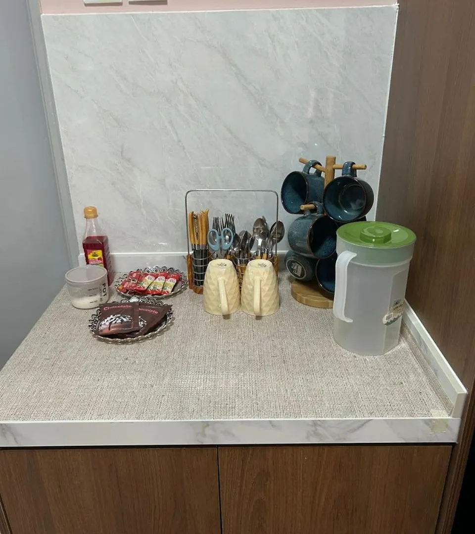 Apartment Atenza Homestay Residensi Klia Condominium, 4 Bedrooms 3 Bathrooms , Near Klia And Sepang F1 Nilai